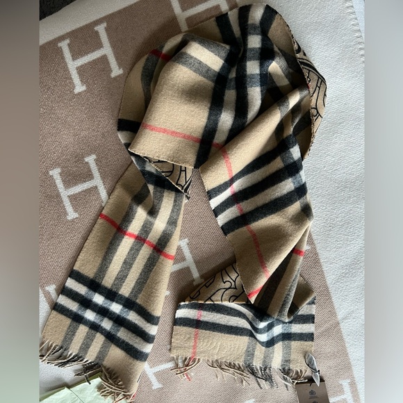 Burberry Knit Scarves Unisex Archive Beige - Picture 3 of 5